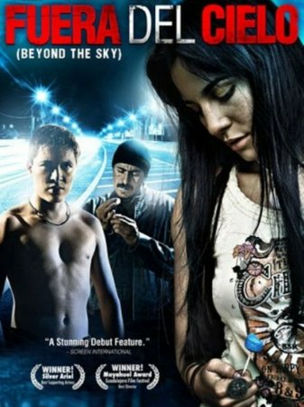 Fuera del cielo, Demián Bichir,Armando Hernandez,Damián Alcázar,Dolores Heredia,Rafael Inclán,Martha Higareda,Isela Vega,Ricardo Blume,Rosa María Bianchi,Elizabeth Cervantes